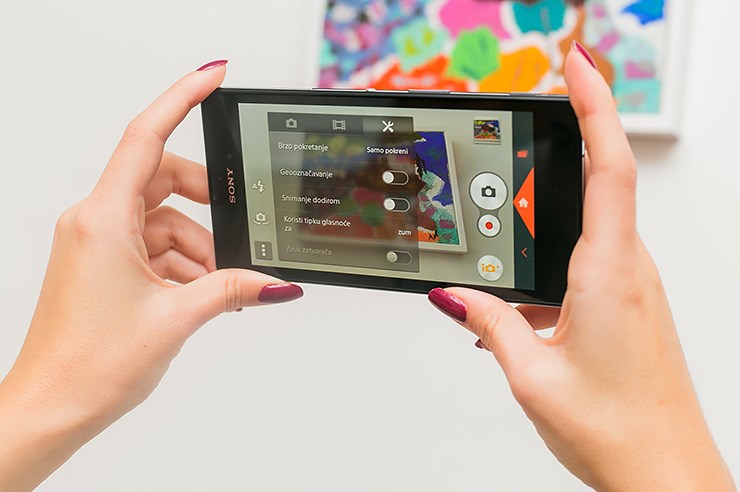 Sony Xperia T3 (31).jpg